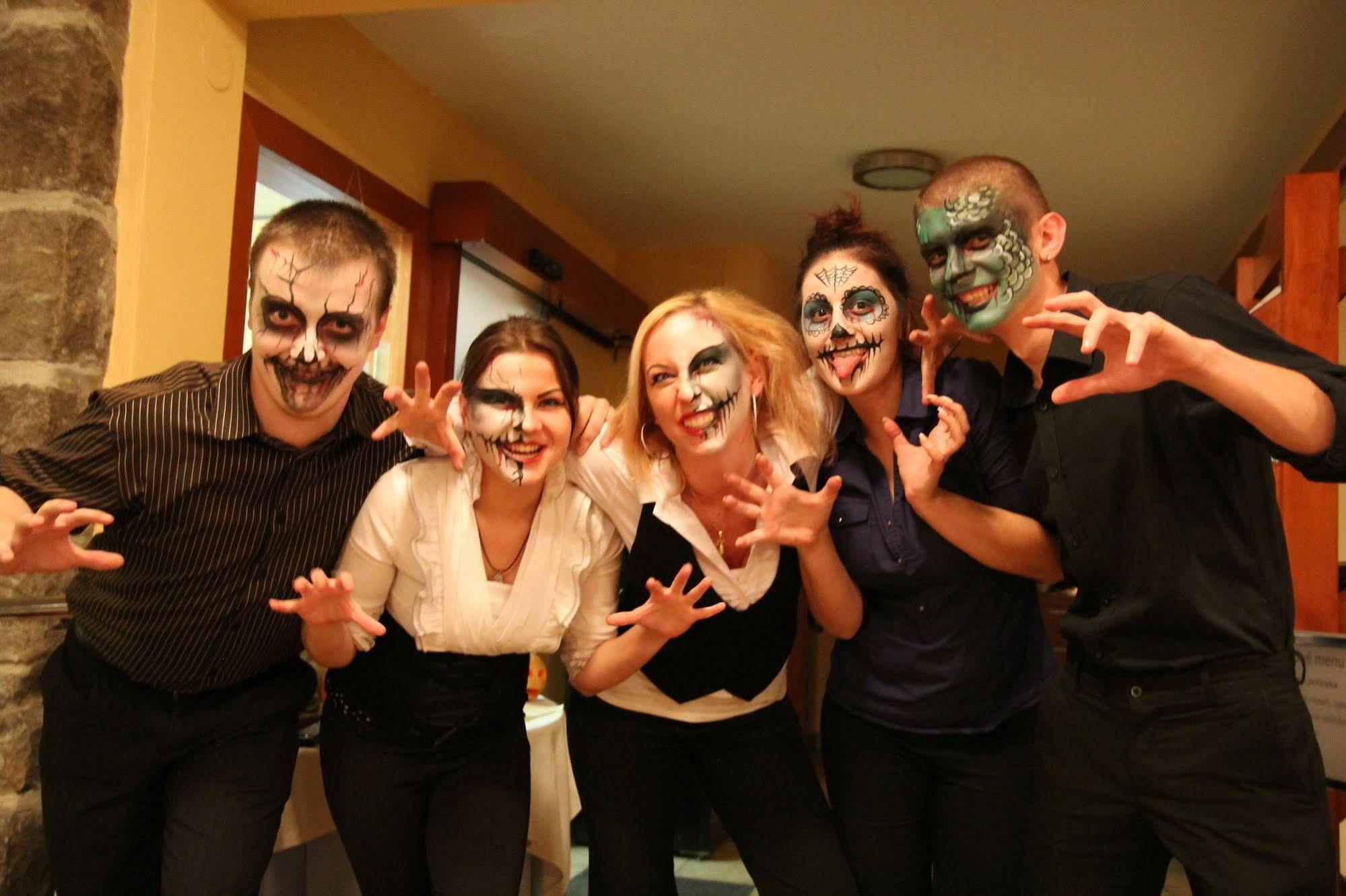 Raztocno Horsky Hotel Remata מראה חיצוני תמונה